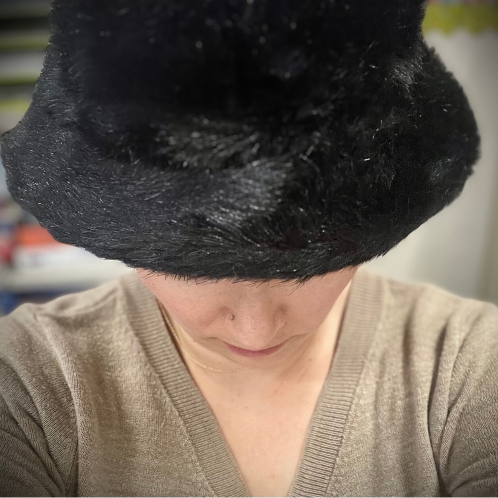 Vintage 90s Furry Bucket Hat